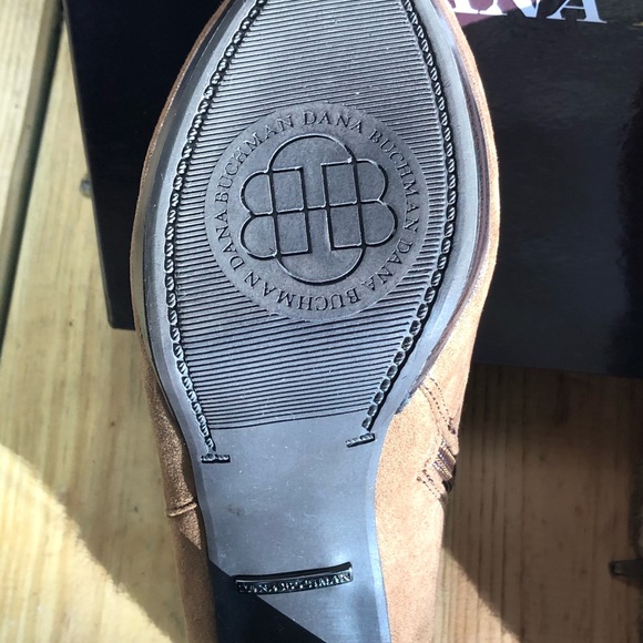 Dana Buchanan Tan suede Boots - Picture 3 of 4